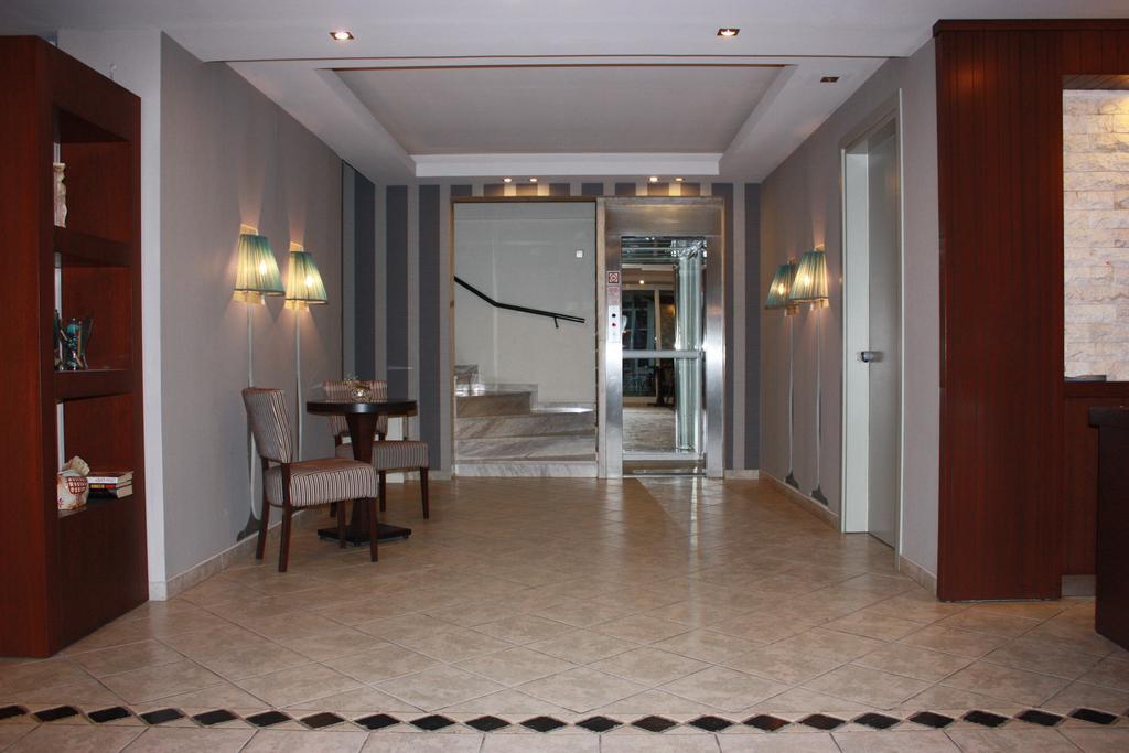 Hotel Cariatis Nea Kallikrateia Exterior photo